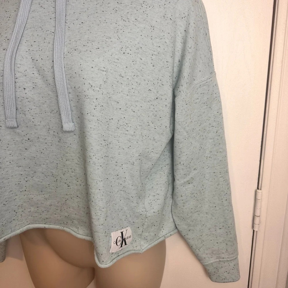 Calvin Klein logo cropped fit light blue speckled hoodie casual & comfy XL #0810 - Picture 3 of 10